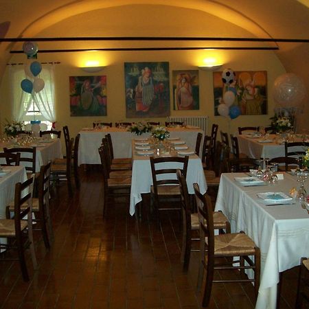 Gli Ulivi Bed & Breakfast Фосдиново Екстериор снимка